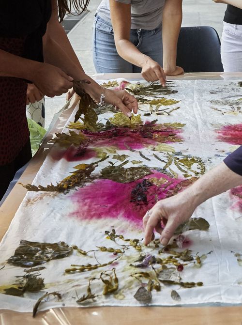 Allegoria della felicità pubblica - esito laboratorio di Chiara Camoni 